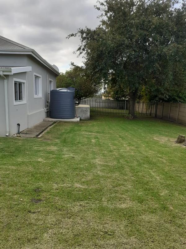 3 Bedroom Property for Sale in Albertinia Western Cape